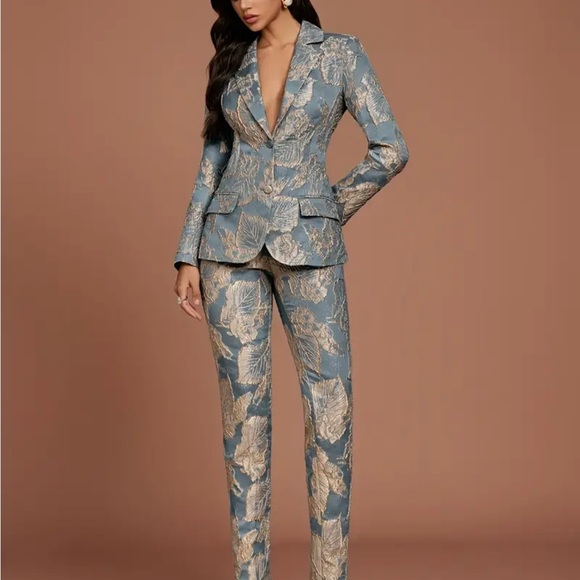 Elegant Floral Navy Blue Women's Suit Set. Raised fabric. Beautiful and classy! - Picture 2 of 7